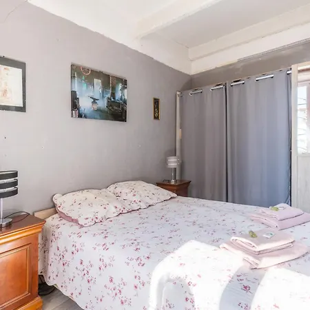 Belle Etoile Au Coeur Du Village Apartamento *