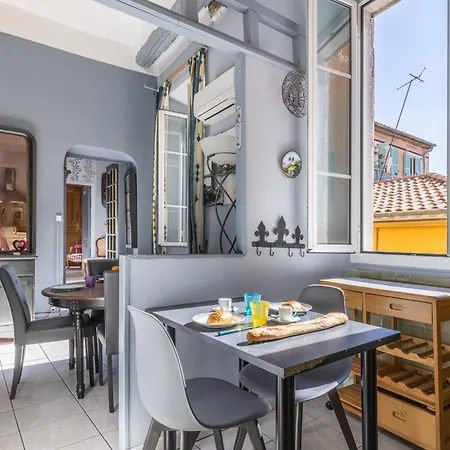 Belle Etoile Au Coeur Du Village Apartamento *